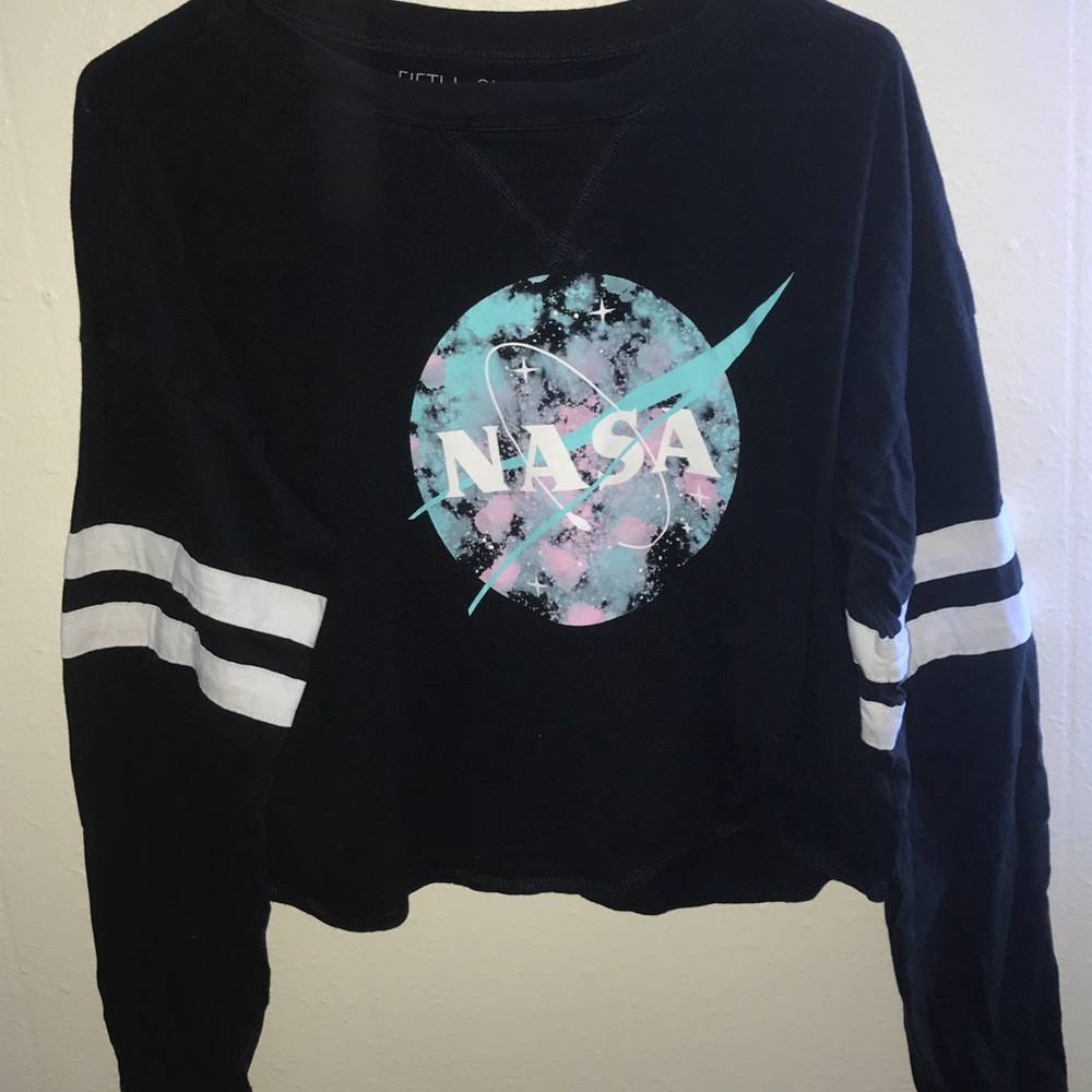 Super cute NASA crop